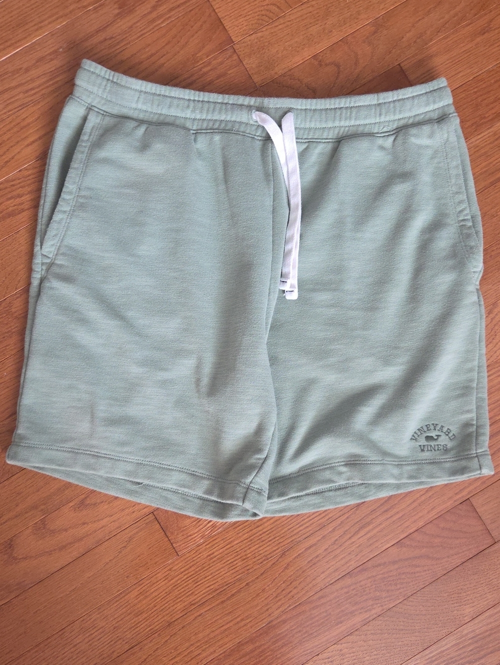 Vineyard Vines Men's Light Sage Green Athletic Drawstring Shorts